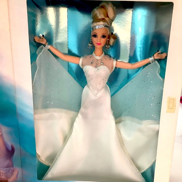 Starlight Dance Barbie - Picture 4 of 5